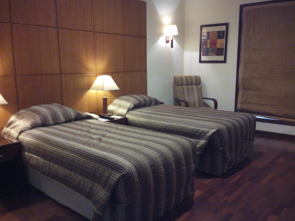 Hotel The Ocean Pearl Retreat à New Delhi Chambre photo