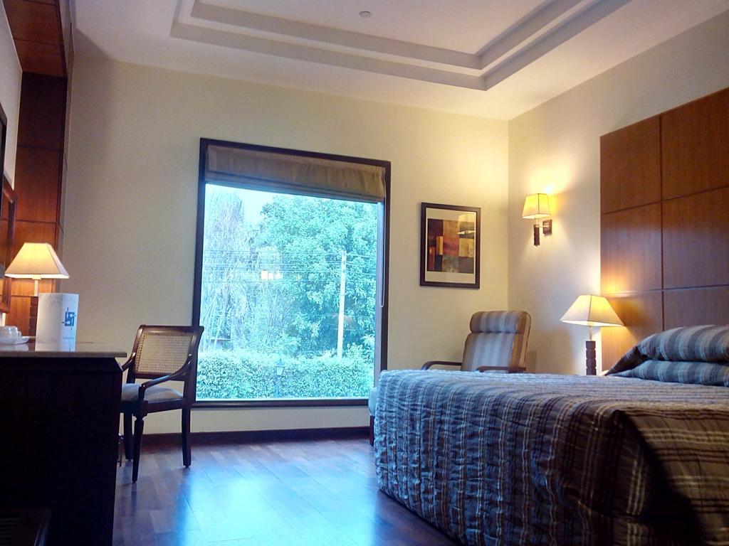 Hotel The Ocean Pearl Retreat à New Delhi Extérieur photo